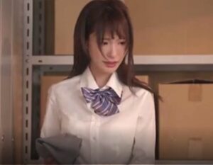 コンビニで万引きして店員に捕まった女子校生。脅迫されてしまい、やりたい放題に強姦されてしまう