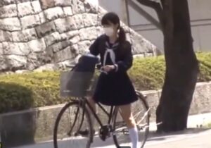 舞園かりん｜コロナ禍マスク少女×ストーキング凌辱｜自転車で帰宅する制服JKを駐輪場で襲い、ハメ続ける