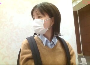 ひよこJK×映画館痴漢｜暗闇で愛撫され犯されるロリ女子校生。その後もトイレに連れ込まれて強姦される