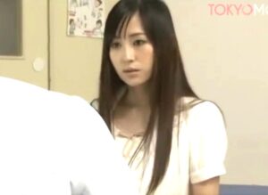 若妻×産婦人科×NTR強姦｜旦那さんが待合室にいるのに、診察室でエロ医師にハメ犯され寝取られる美人妻