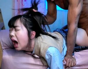 百瀬あすか｜ひよこ少女×種付け強姦｜両親が不在の自宅に侵入してきた鬼畜男に、凌辱されるアウロリJK。やりたい放題にハメ犯され・・・