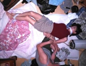 美園和花｜美女誘拐×ヤリ部屋監禁拘束×媚薬漬け強姦｜ゴミ部屋に拉致してハメ犯す中年キモおやじ。水も食料も与えず、生きる為にザーメンを飲むしかない