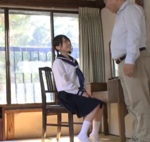 アウロリ姪っ子JK×自宅調教｜親戚の叔父にSEXを教え込まれちゃうひよこ少女。すっかりチンポ奴隷に堕ちている