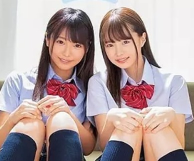 松本いちか 久留木玲｜幼馴染ひよこ姉妹×ハーレムSEX｜制服JK二人に、おチンポを舐められてイキそうな童貞の俺ｗ