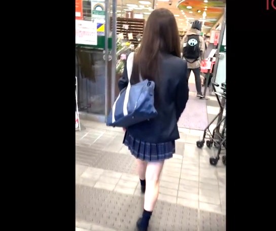 通学ひよこ女子学生×昏睡＆盗撮｜一人で街をうろつく制服JK少女を尾行してヤリ部屋に連れ込み、肉便器睡姦する性異常者