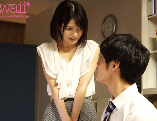 倉本すみれ｜終電に乗れず後輩OL宅に泊まった上司の俺。彼女のノーブラ乳首ボッチにフル勃起してしまい、我慢できず激ピスSEX